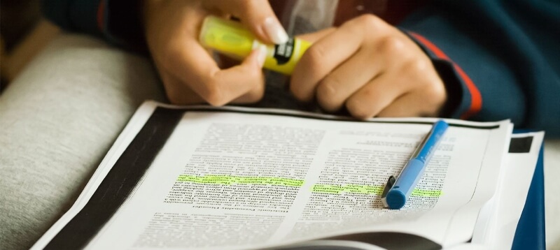 Research papers writing is easy thanks to a complete guide on this page.